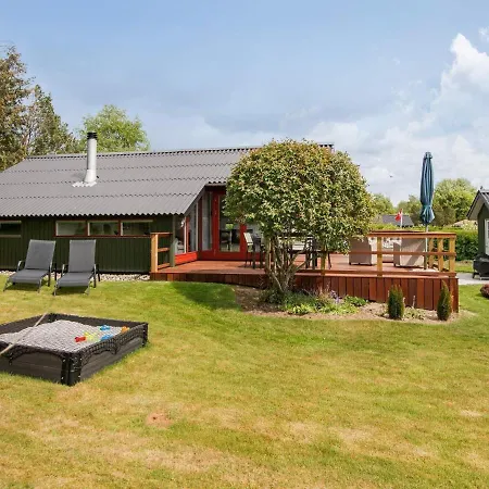 度假居 Three-bedroom Holiday In 10