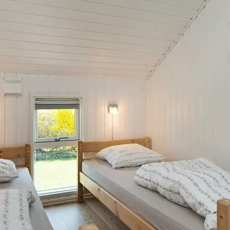 度假居 Three-bedroom Holiday In 10